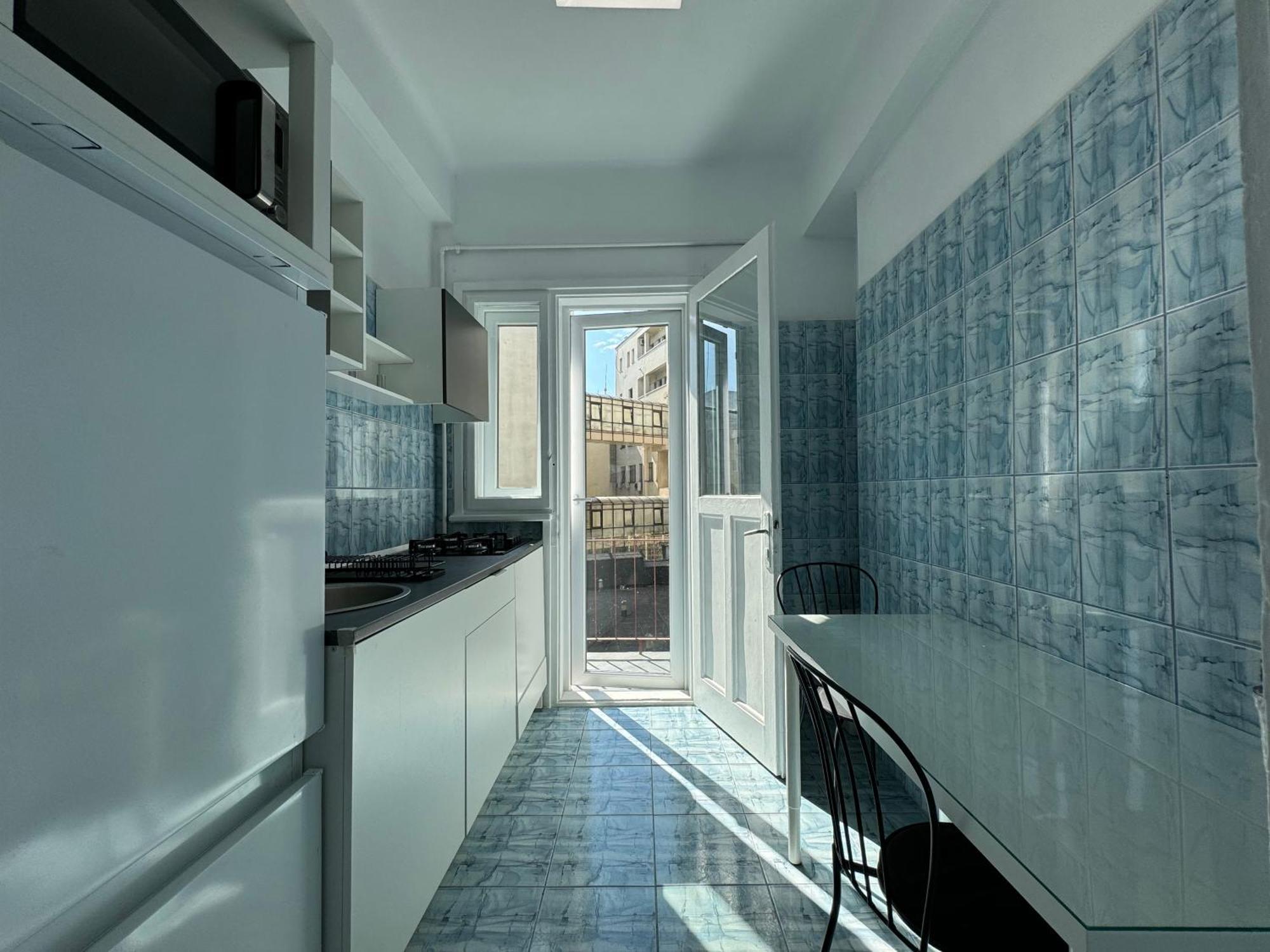 Airy & Beautiful Downtown Apartment Bucureşti Ngoại thất bức ảnh